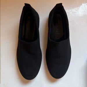 Ecco Shoes Black Slip On Loafer Walking Shoes Women’s Size 39